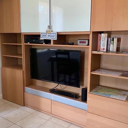 Chez Madou, T1 En Bas De Et Rez De Jardin A 900m De La Et Des Commerces Apartment Frejus